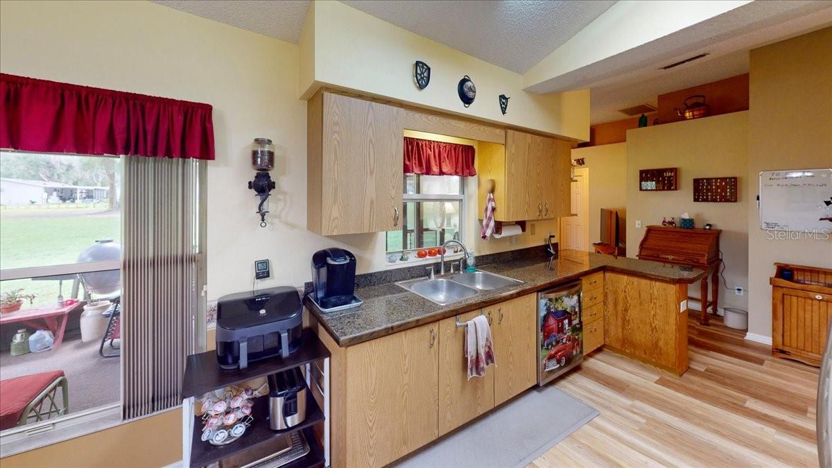 LAKE HELEN - Residential
