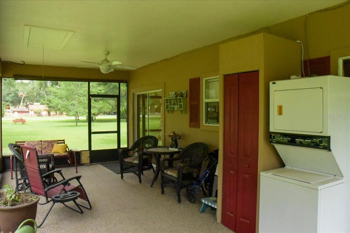 LAKE HELEN - Residential
