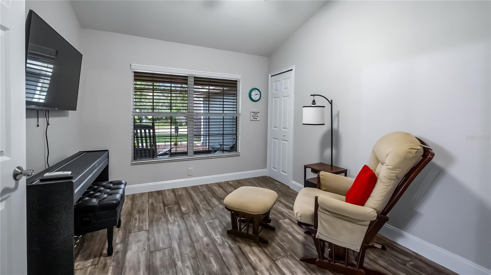 HOWEY LAKE SHORE HEIGHTS - Residential