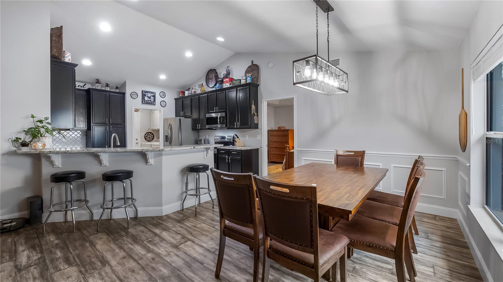 HOWEY LAKE SHORE HEIGHTS - Residential