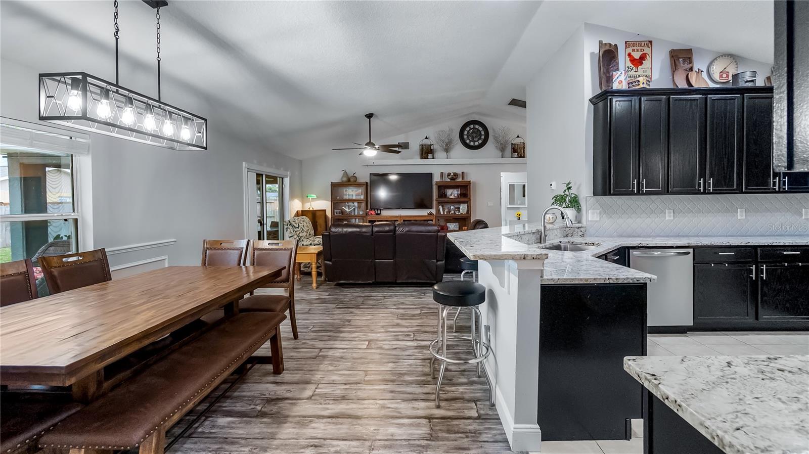 HOWEY LAKE SHORE HEIGHTS - Residential