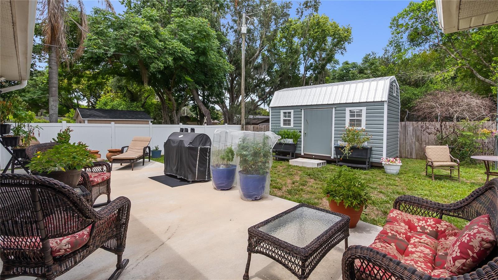 HOWEY LAKE SHORE HEIGHTS - Residential