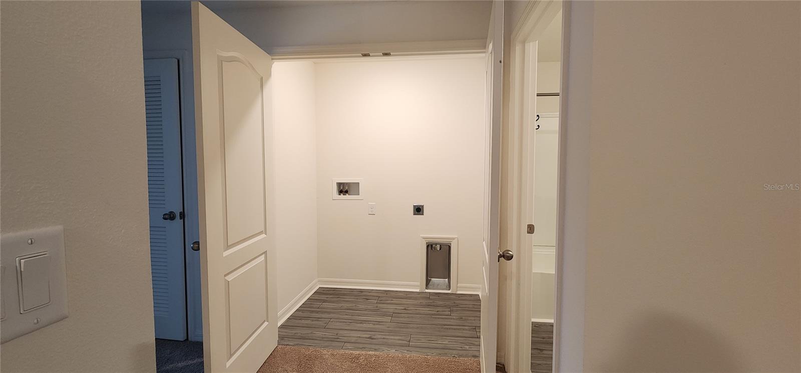 HAMLETS/TAVARES - Residential