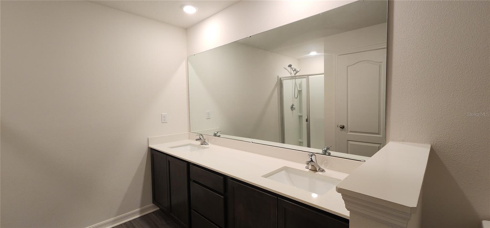 HAMLETS/TAVARES - Residential