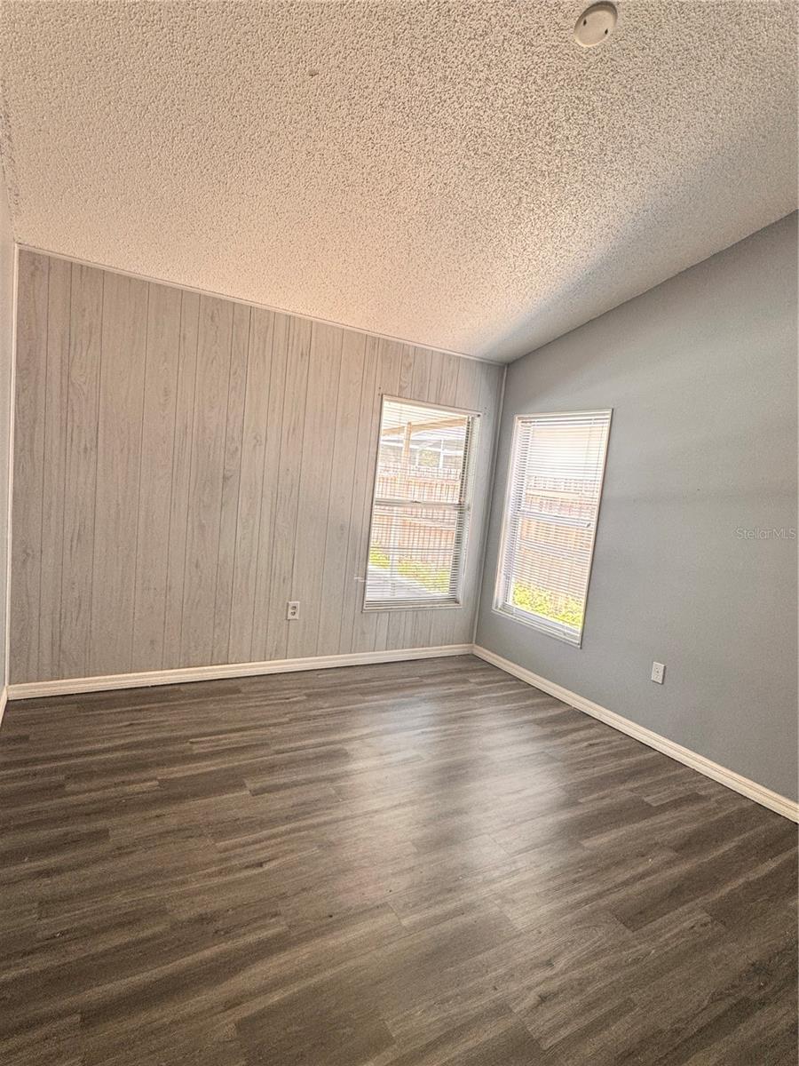BRANDON TRACES - Residential Lease