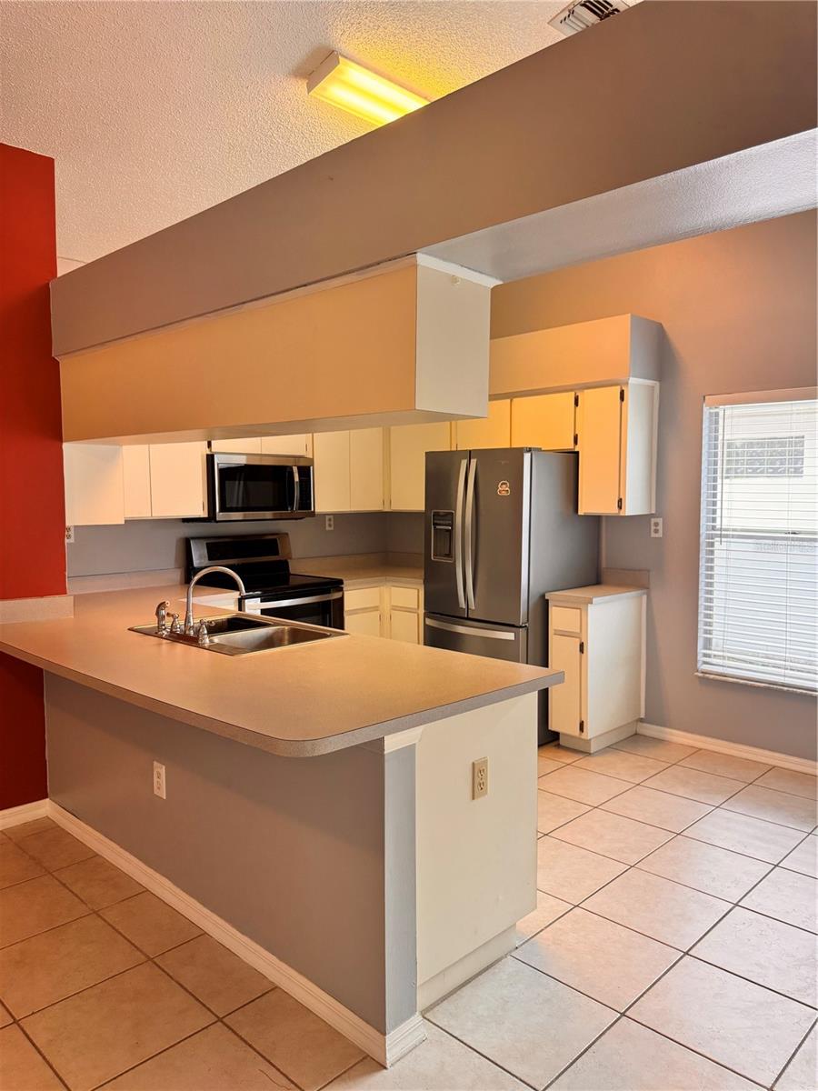 BRANDON TRACES - Residential Lease