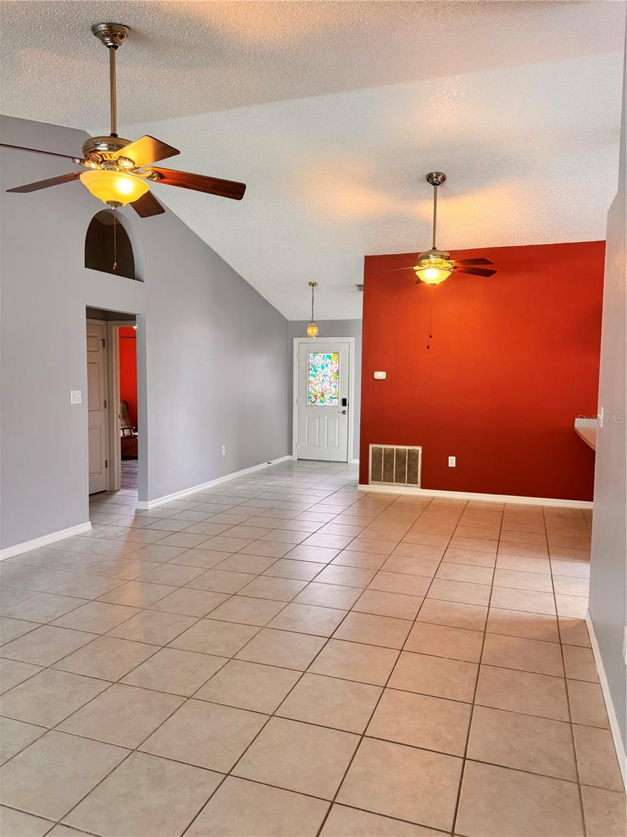 BRANDON TRACES - Residential Lease