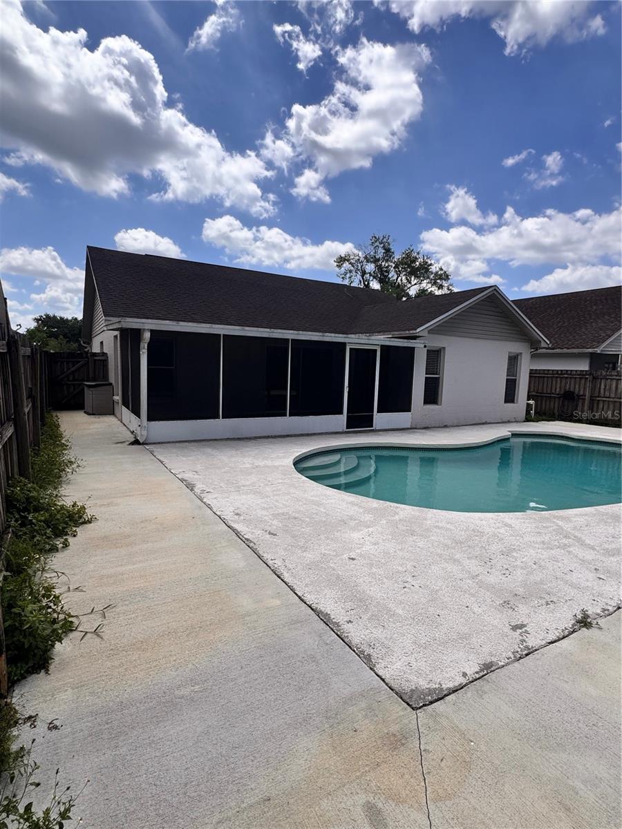 BRANDON TRACES - Residential Lease