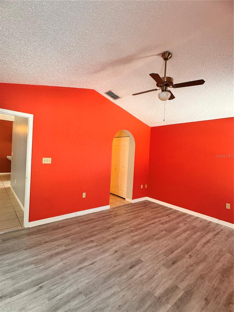 BRANDON TRACES - Residential Lease