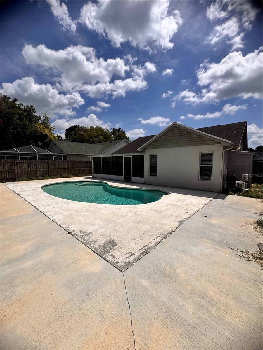 BRANDON TRACES - Residential Lease