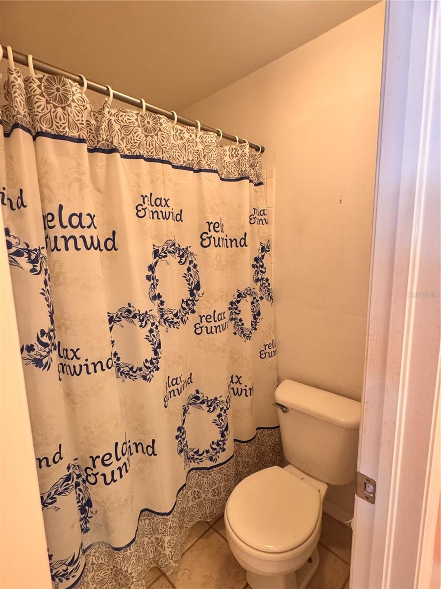 BRANDON TRACES - Residential Lease