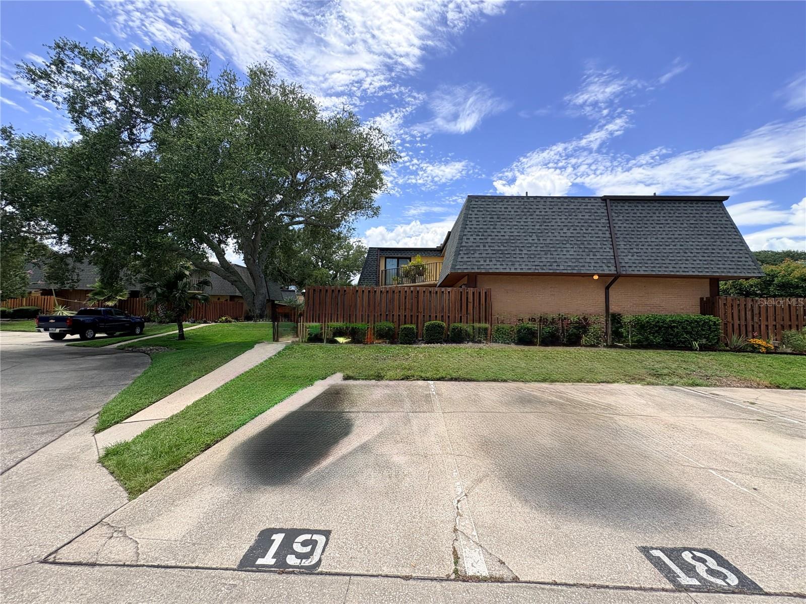 CEDAR DUNES CONDO PH 01-05 - Residential Lease