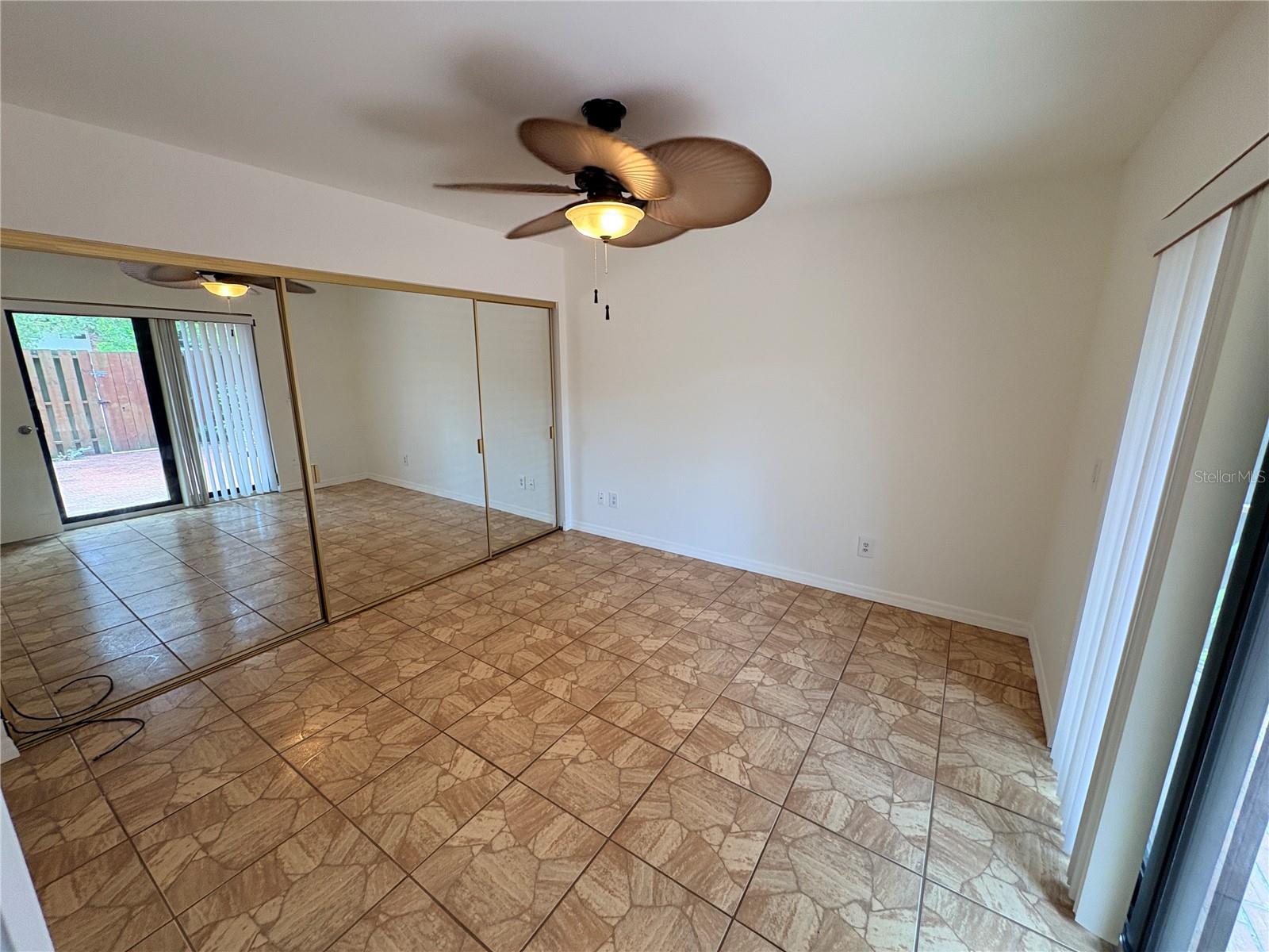 CEDAR DUNES CONDO PH 01-05 - Residential Lease
