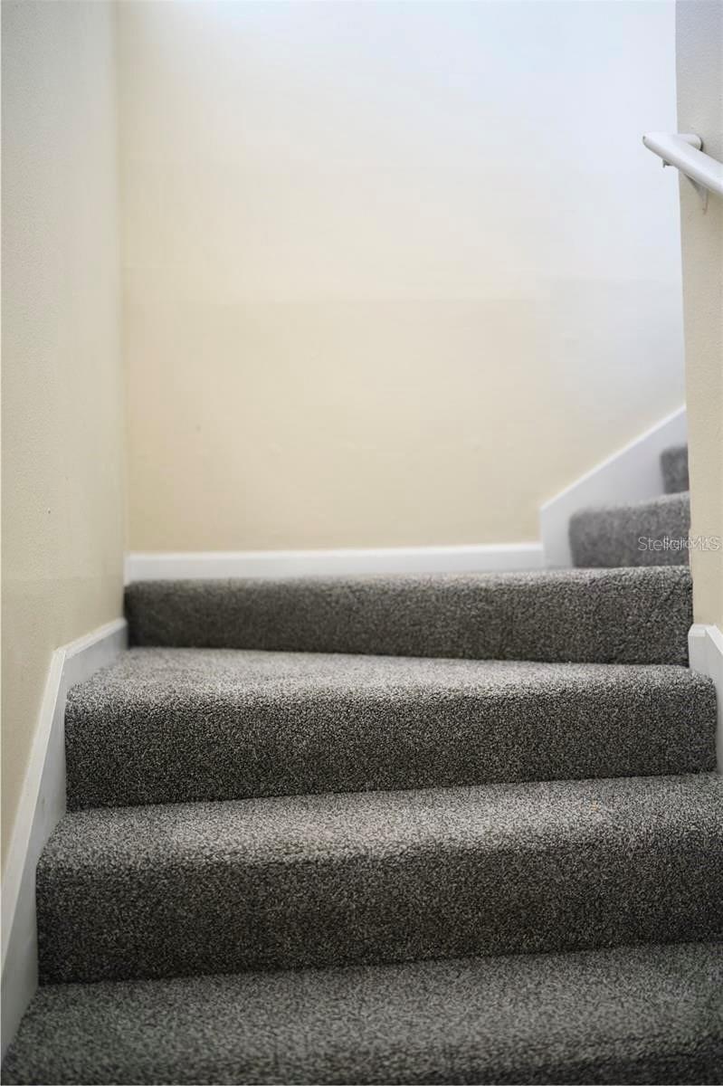VILLAS CONDO - Residential Lease