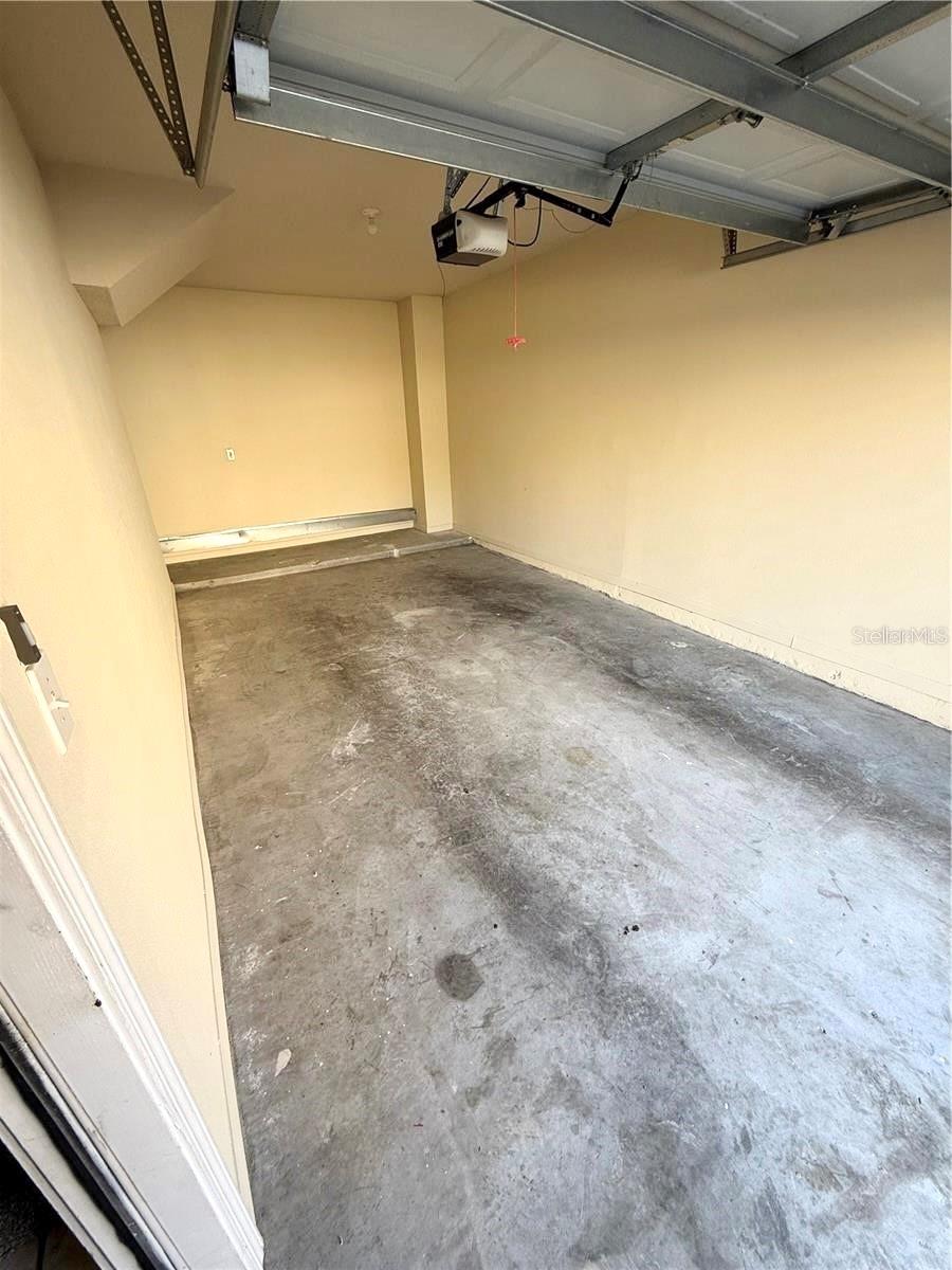 VILLAS CONDO - Residential Lease