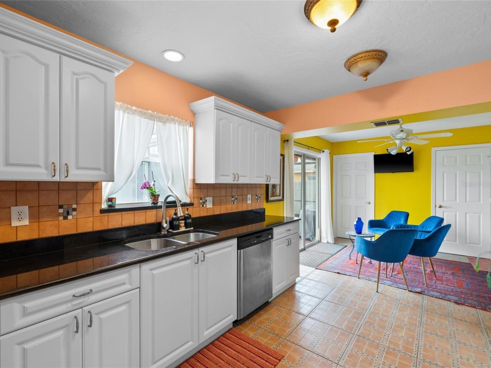 HUNTERS GROVE - Residential
