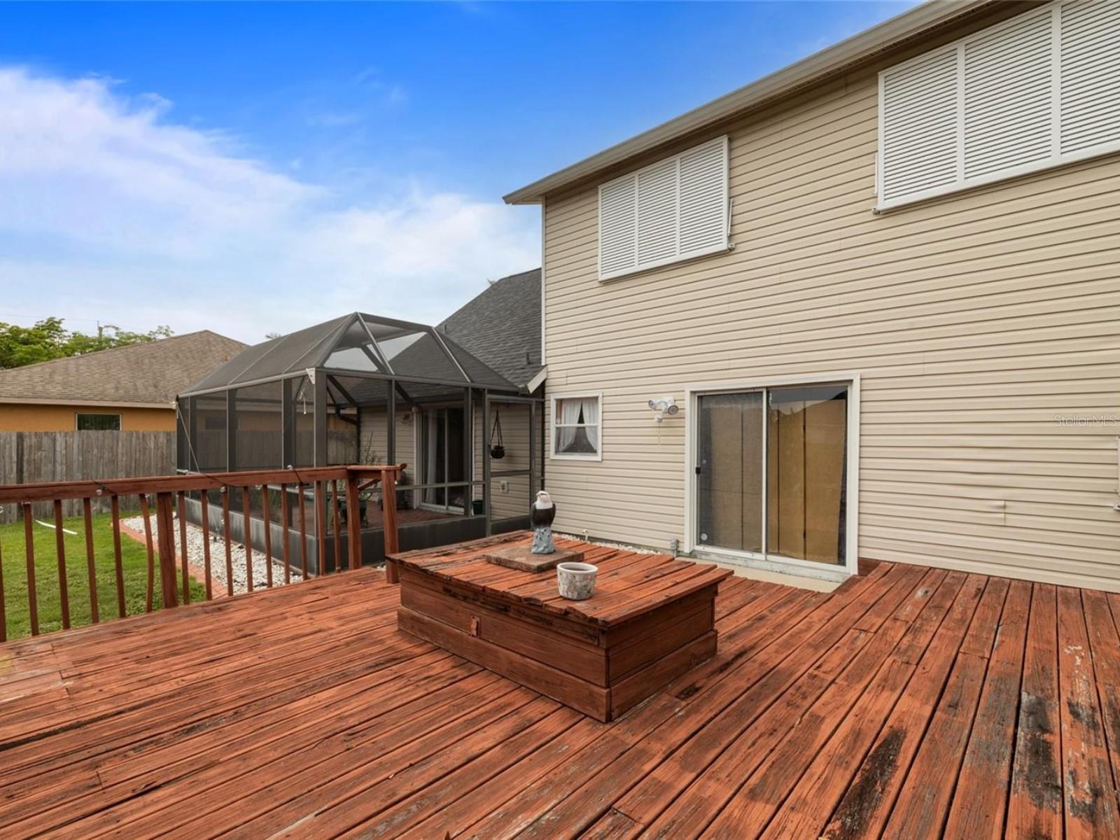 HUNTERS GROVE - Residential