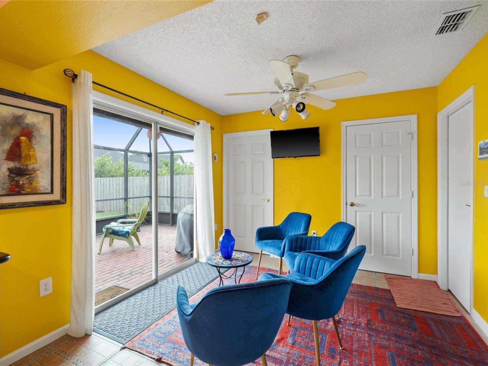 HUNTERS GROVE - Residential