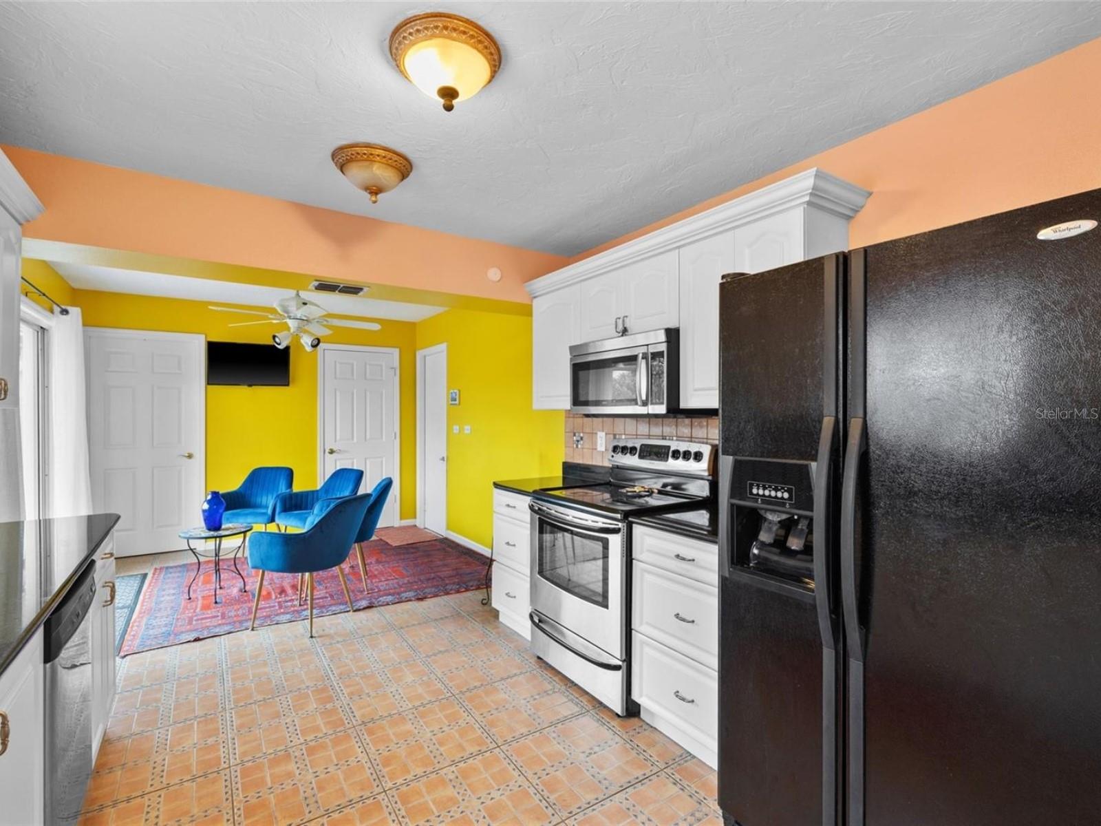HUNTERS GROVE - Residential