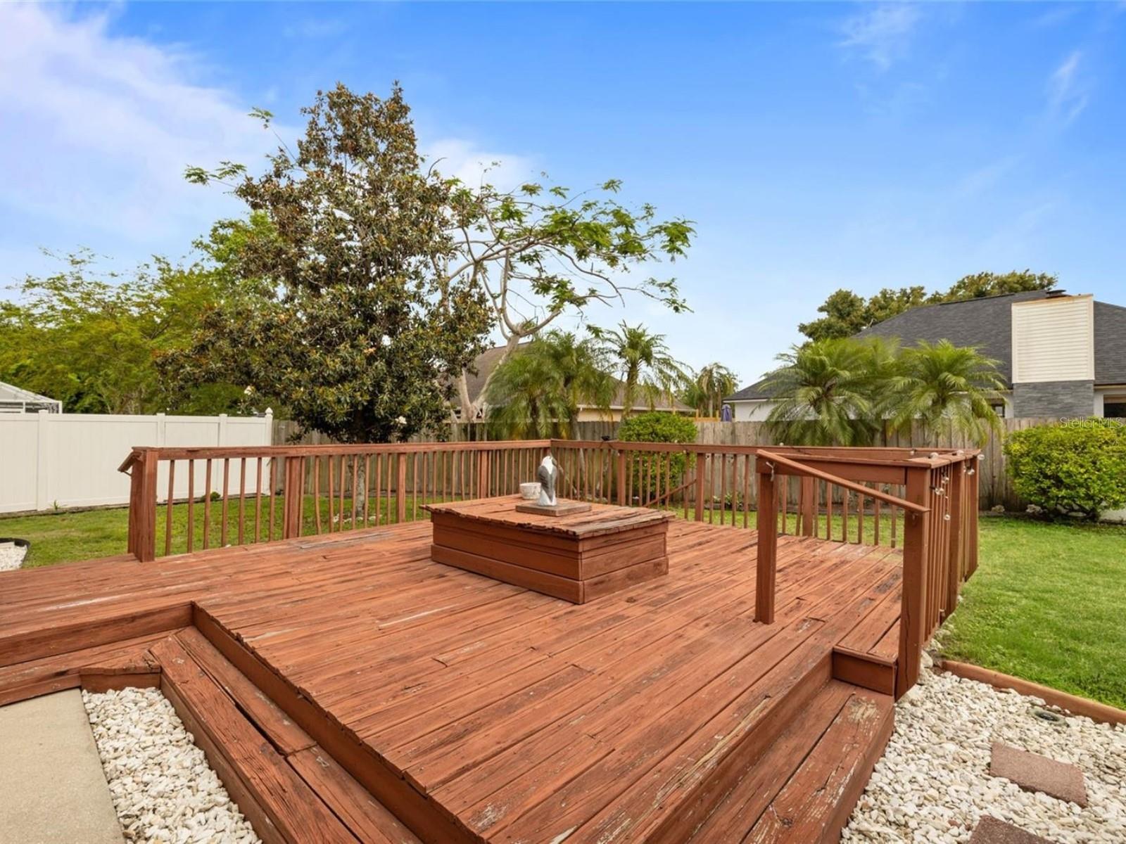 HUNTERS GROVE - Residential