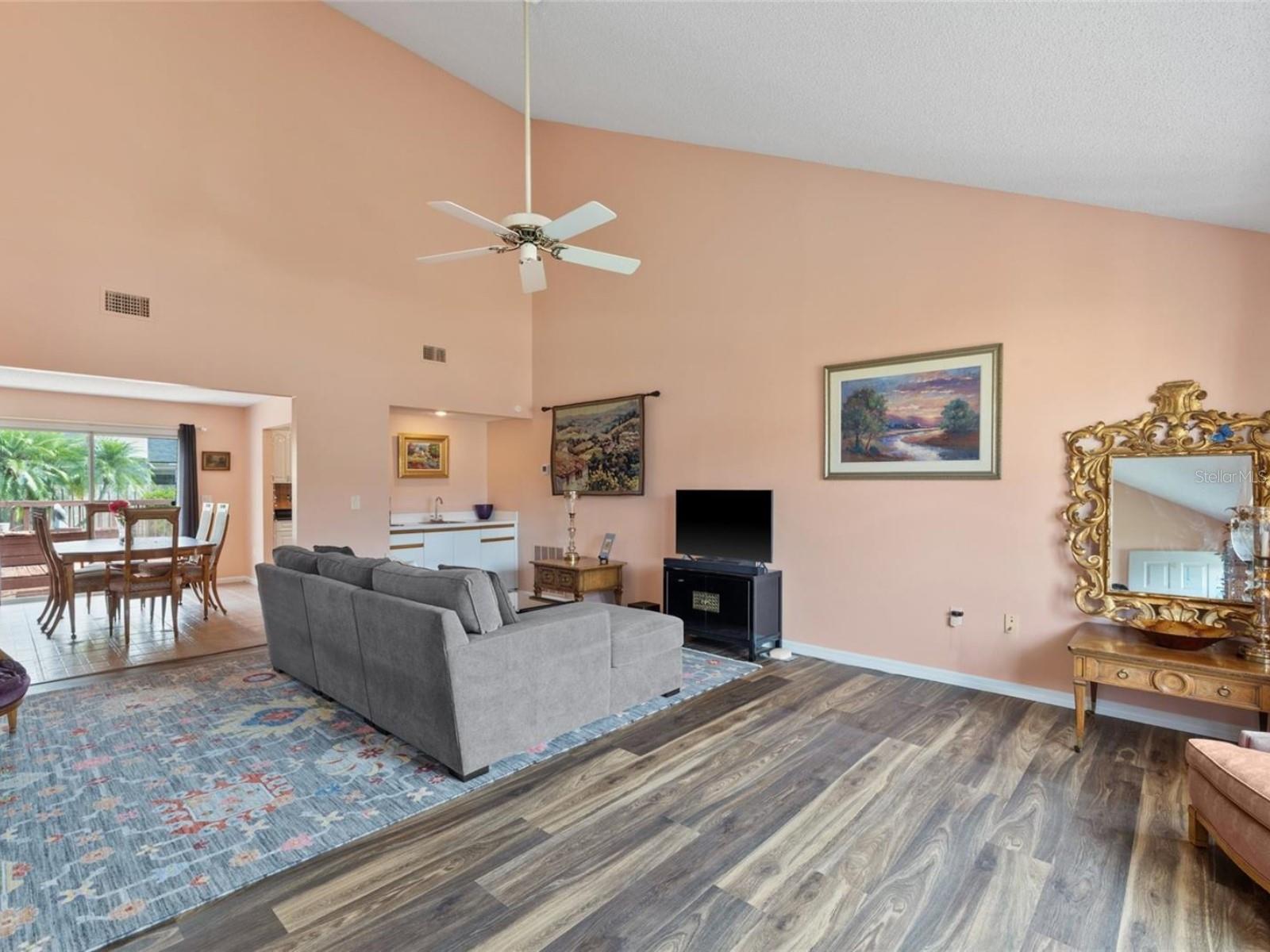 HUNTERS GROVE - Residential