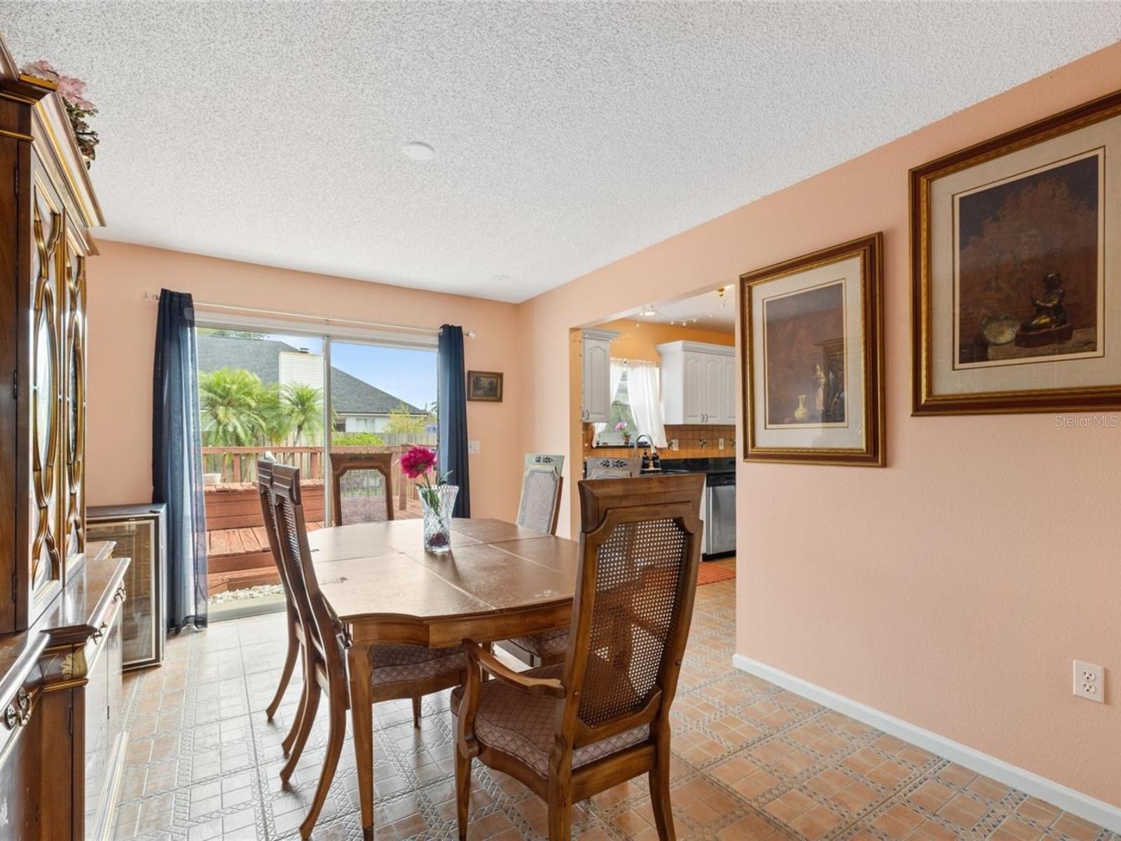 HUNTERS GROVE - Residential