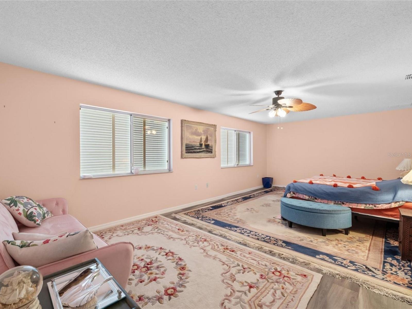 HUNTERS GROVE - Residential