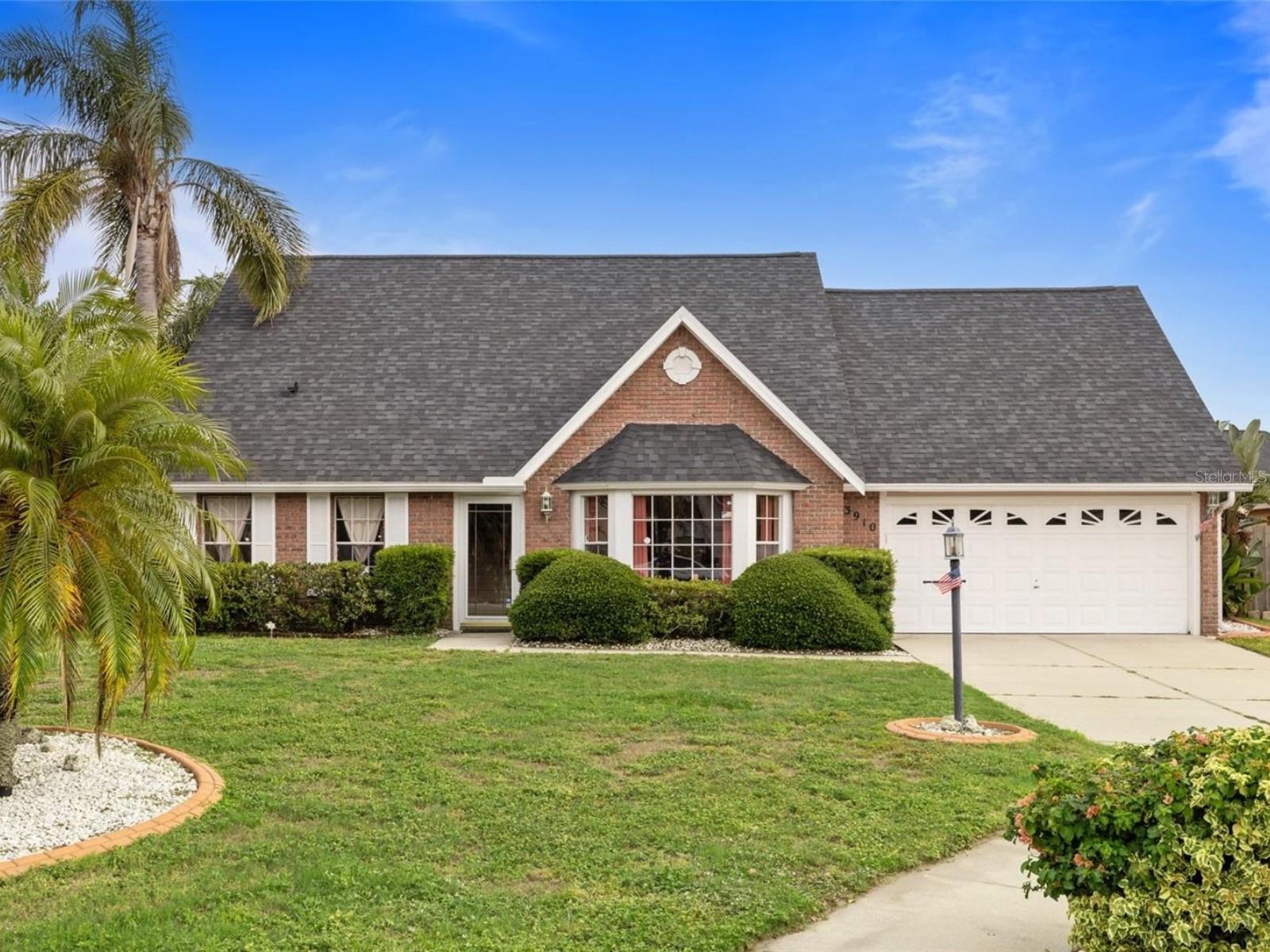 HUNTERS GROVE - Residential