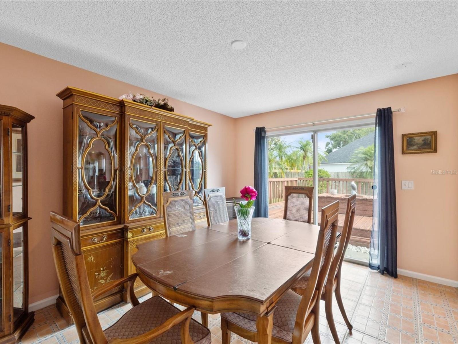 HUNTERS GROVE - Residential