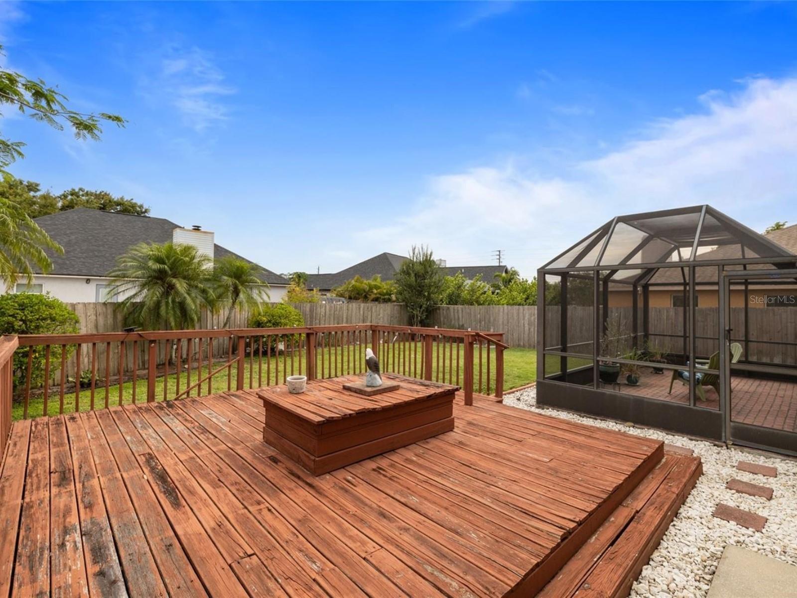 HUNTERS GROVE - Residential