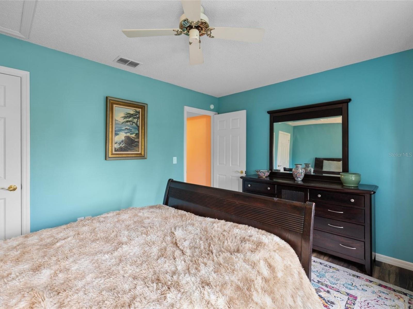 HUNTERS GROVE - Residential