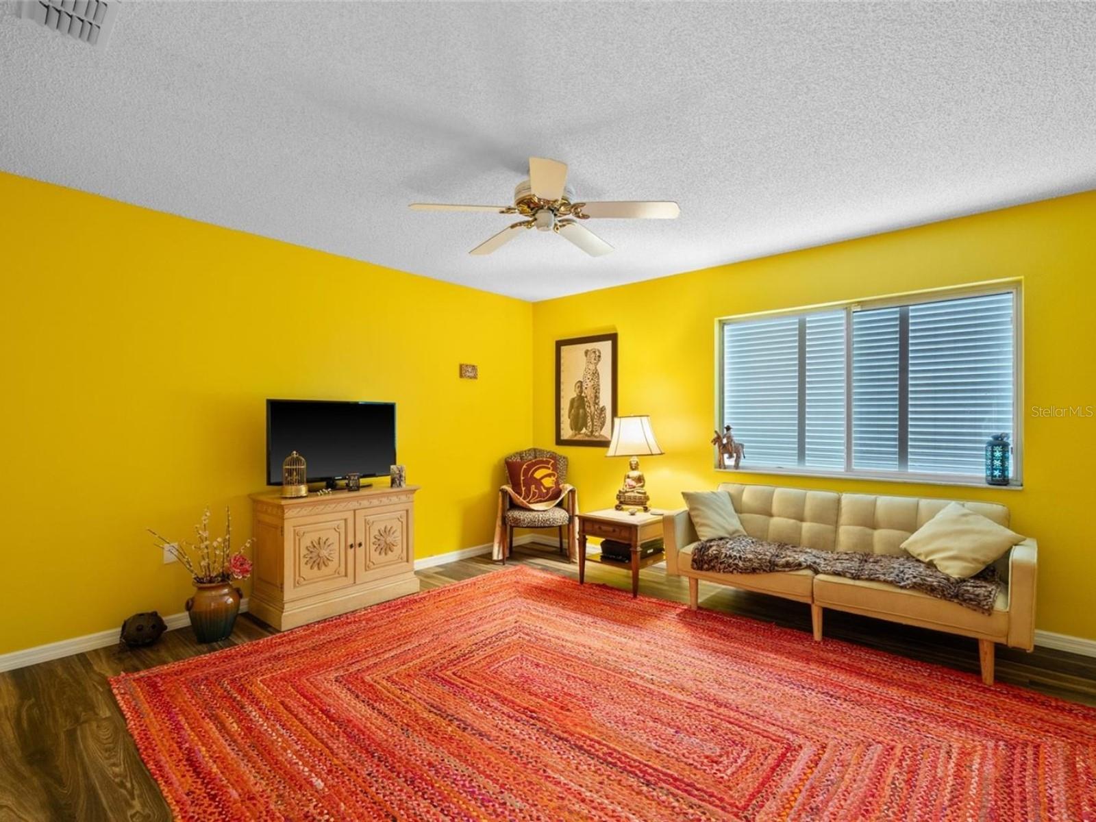 HUNTERS GROVE - Residential