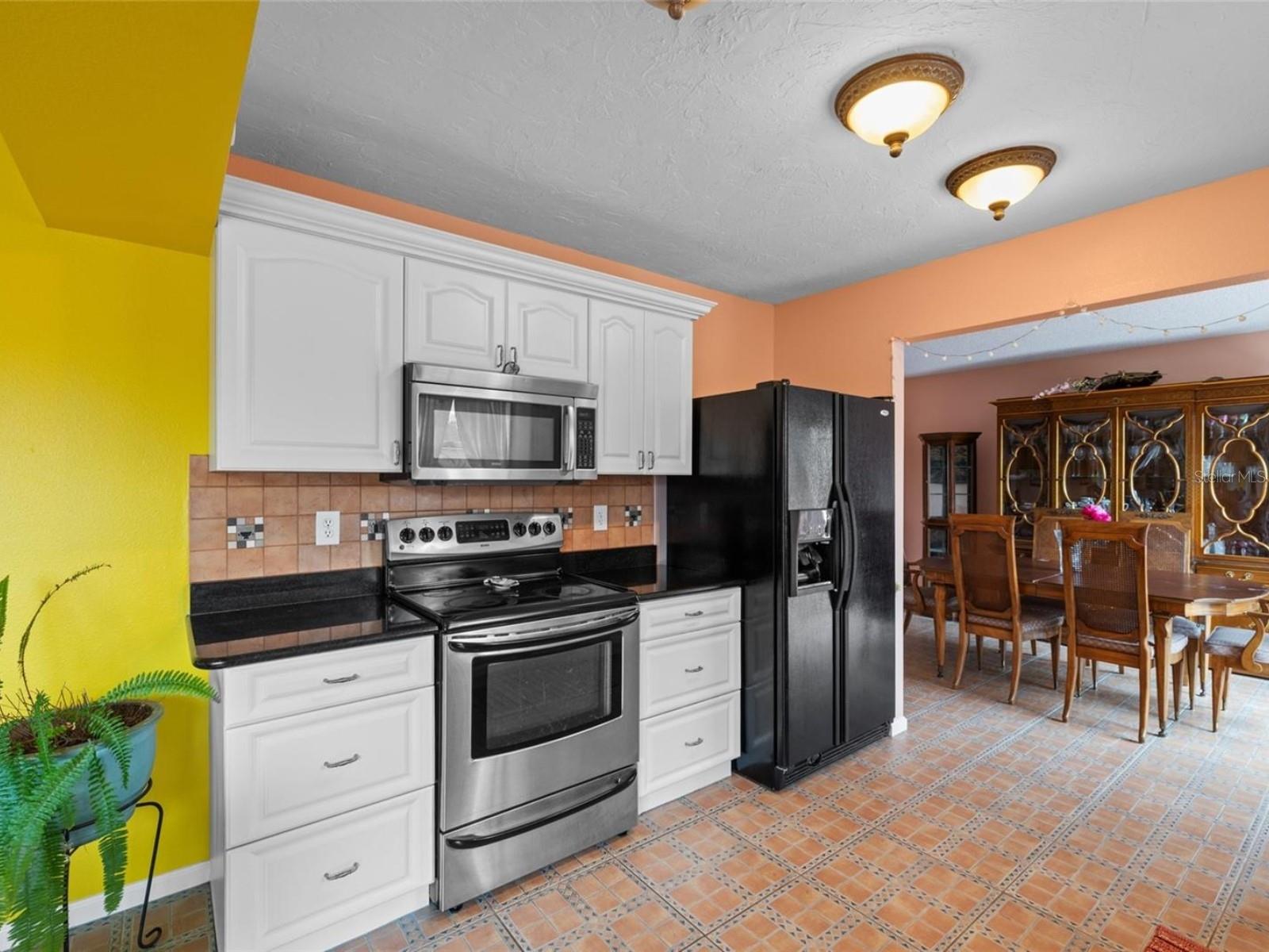 HUNTERS GROVE - Residential