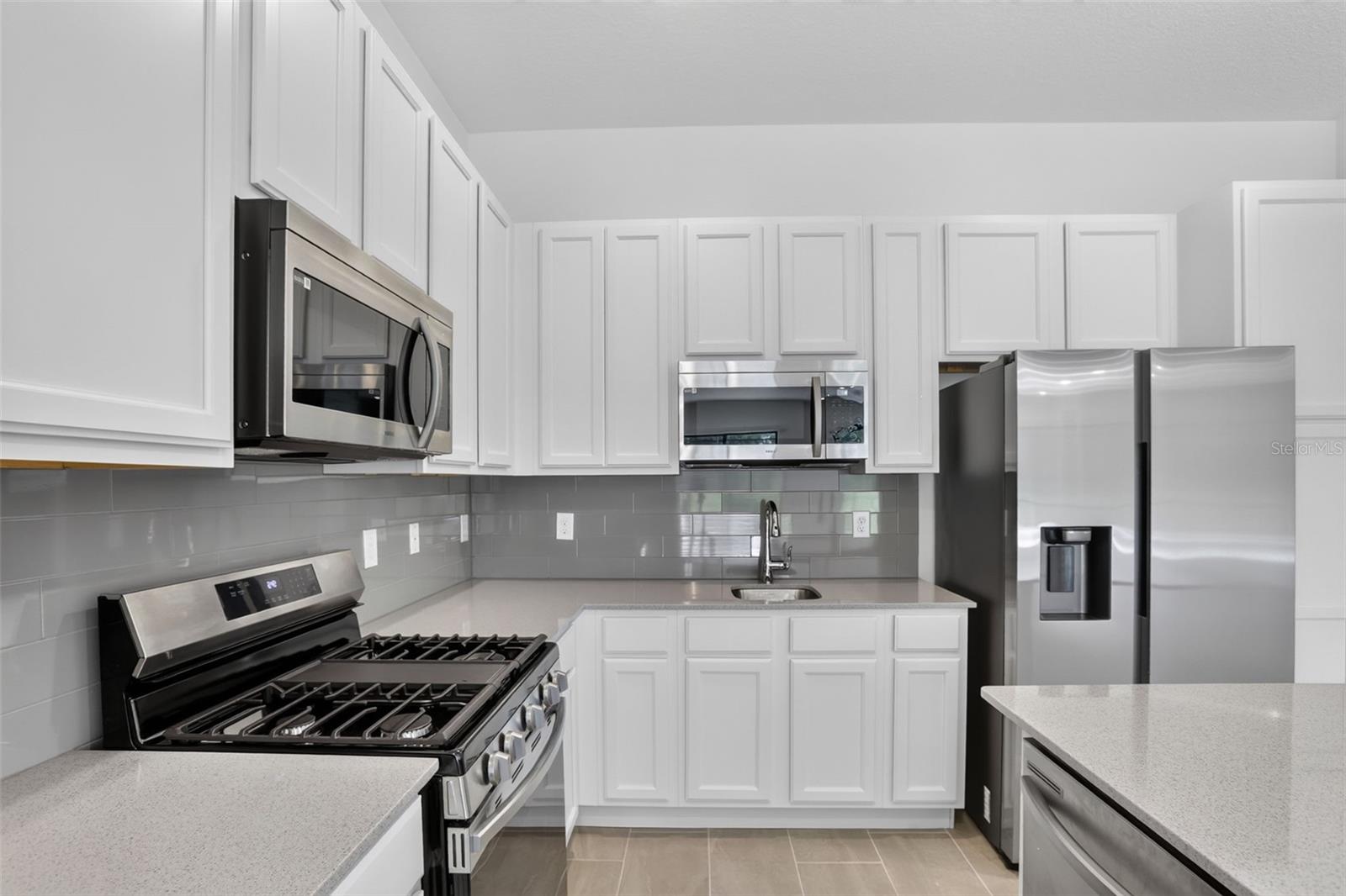 WATERSONG PH 2 - Residential