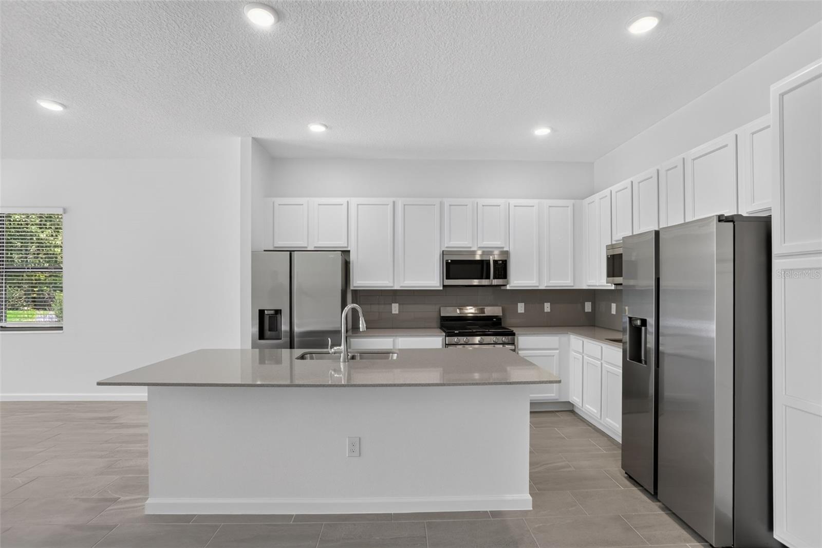 WATERSONG PH 2 - Residential