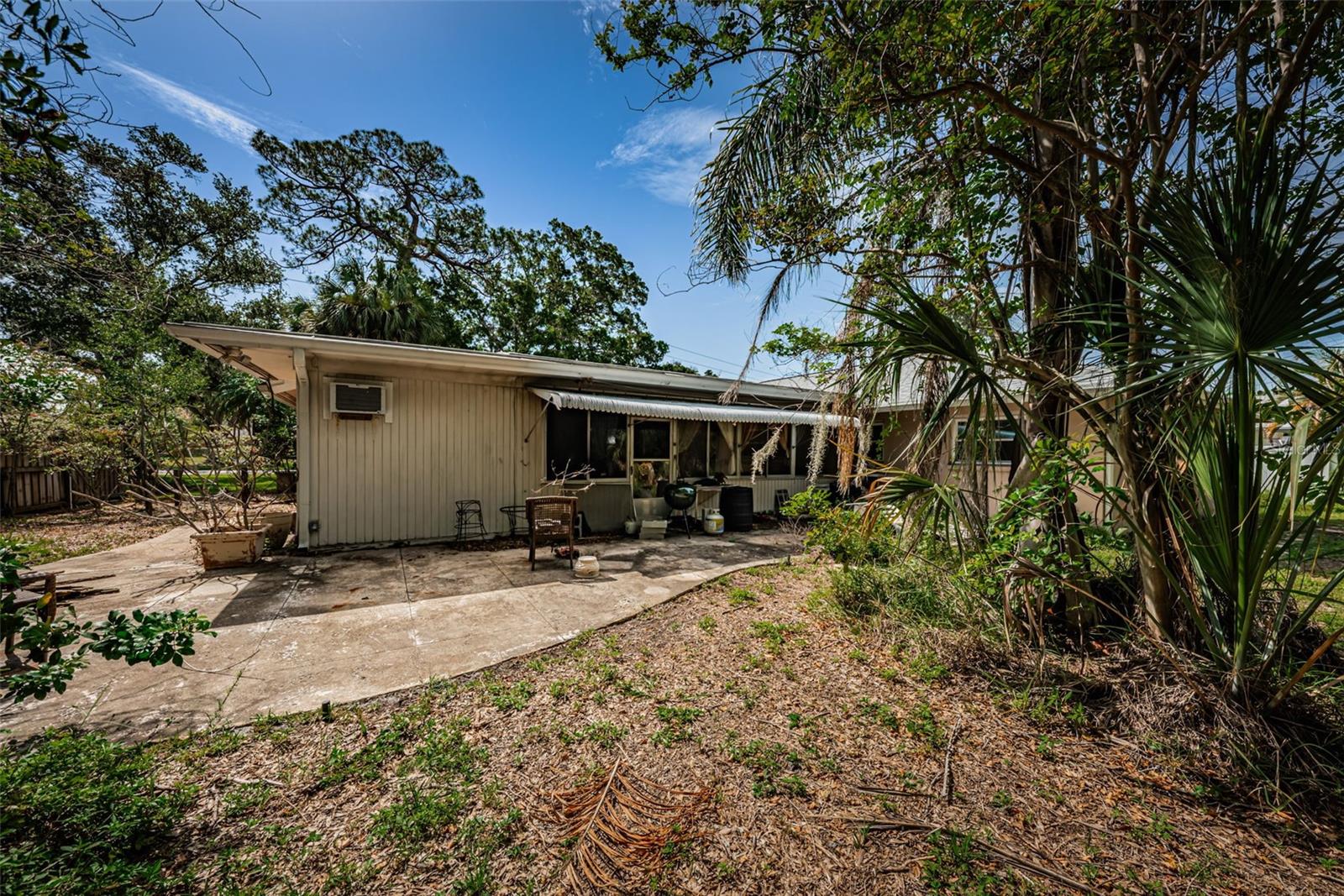 SHORE ACRES PT REP OF 2ND REP OF VENICE SE - Residential
