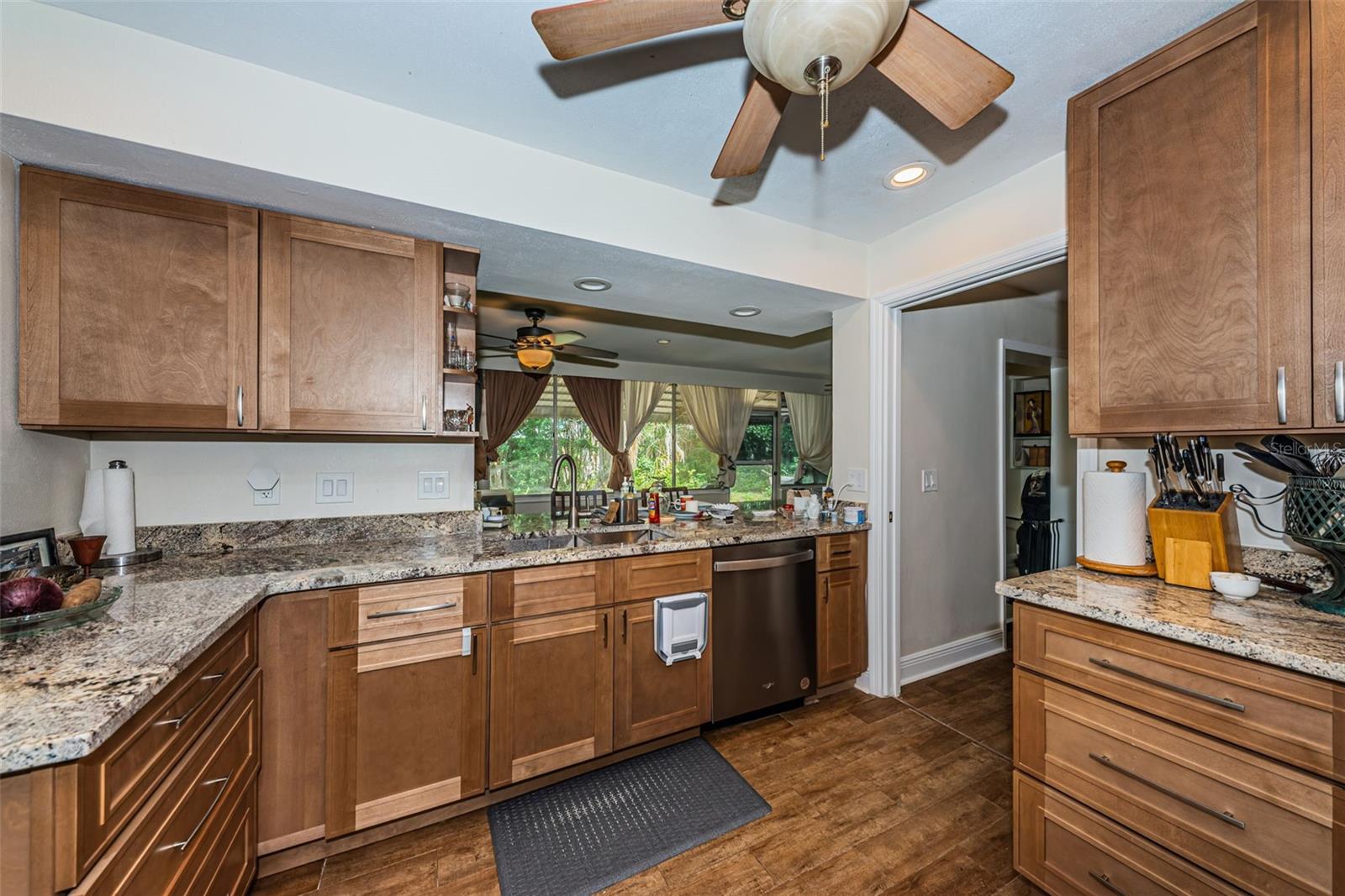 SHORE ACRES PT REP OF 2ND REP OF VENICE SE - Residential