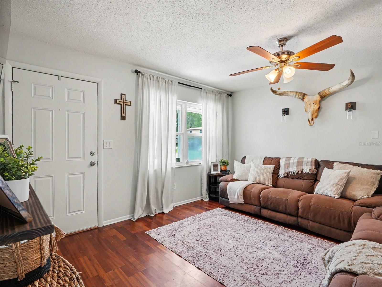 LAKE PARKER MANOR UNIT 1 - Residential