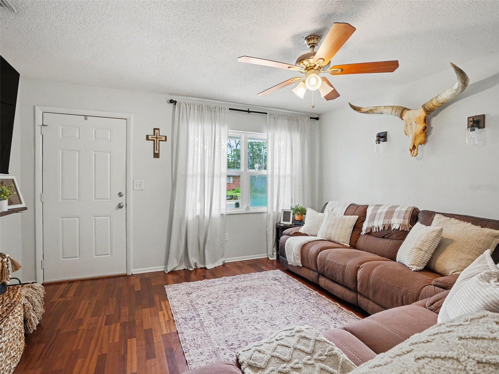 LAKE PARKER MANOR UNIT 1 - Residential
