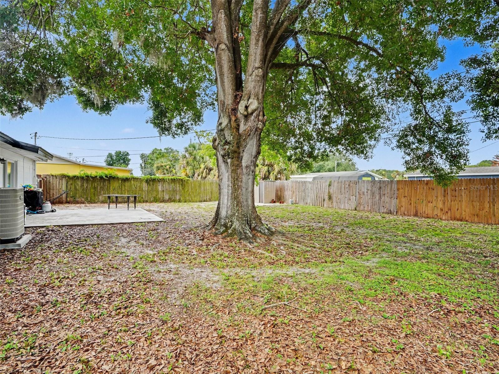 LAKE PARKER MANOR UNIT 1 - Residential