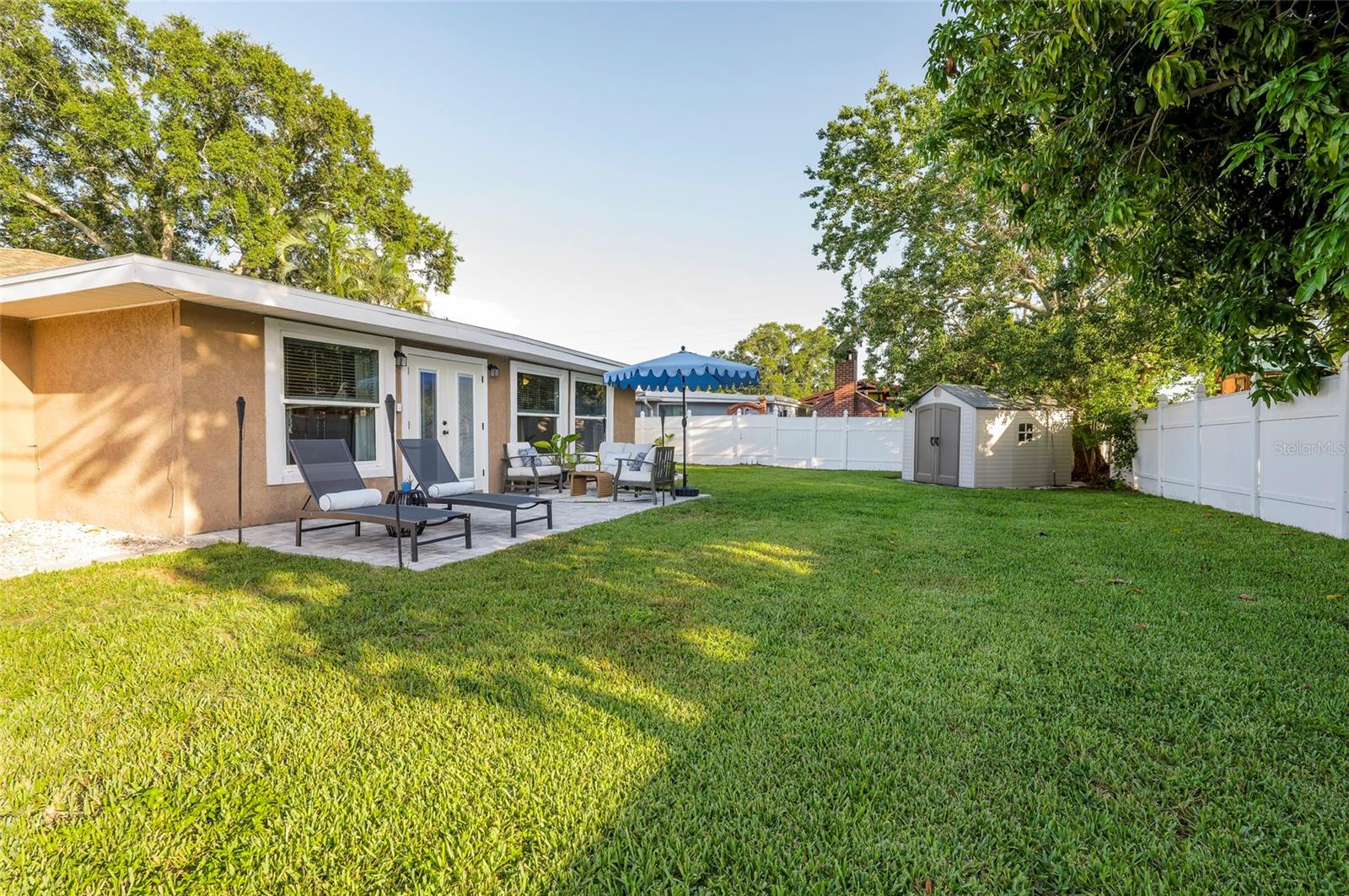 TROPIC HILLS - Residential