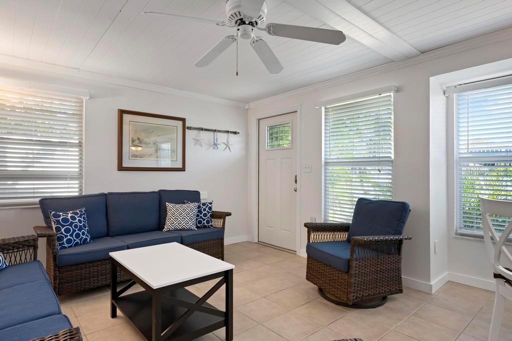 HOLMES BEACH 17TH UNIT - Residential Income
