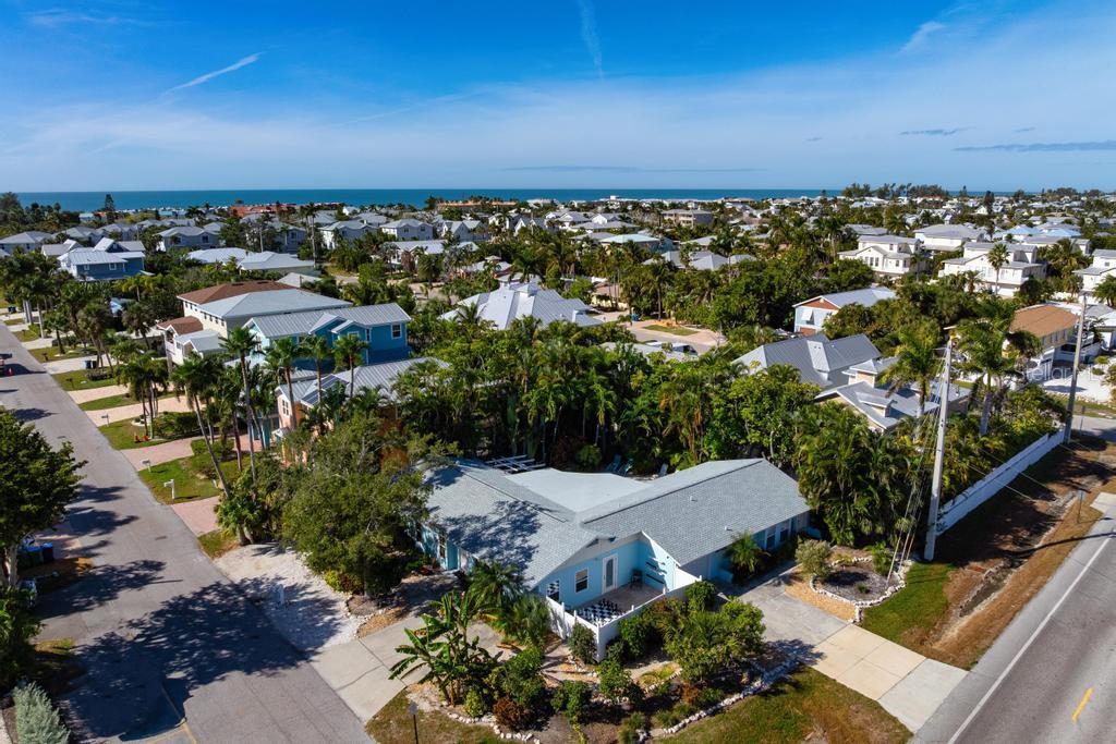 HOLMES BEACH 17TH UNIT - Residential Income