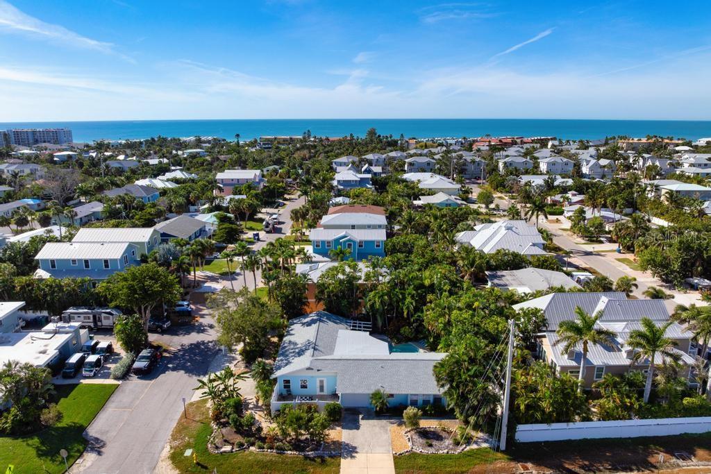 HOLMES BEACH 17TH UNIT - Residential Income