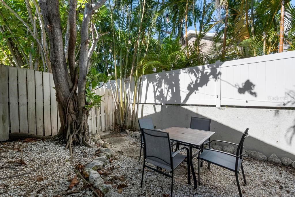 HOLMES BEACH 17TH UNIT - Residential Income