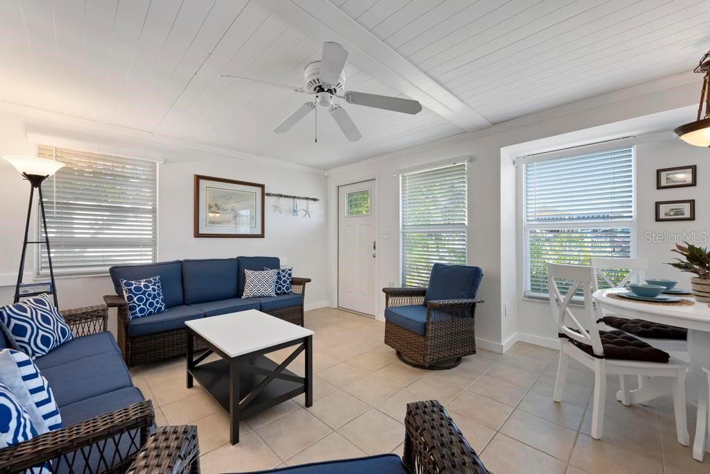 HOLMES BEACH 17TH UNIT - Residential Income