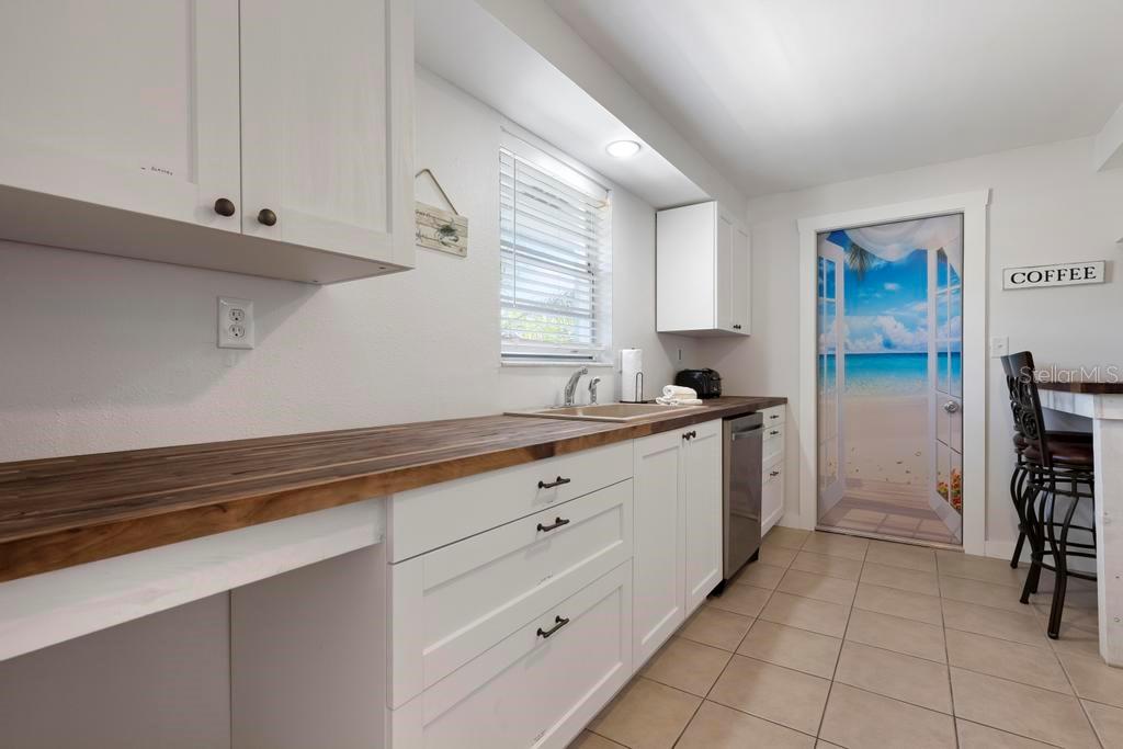 HOLMES BEACH 17TH UNIT - Residential Income