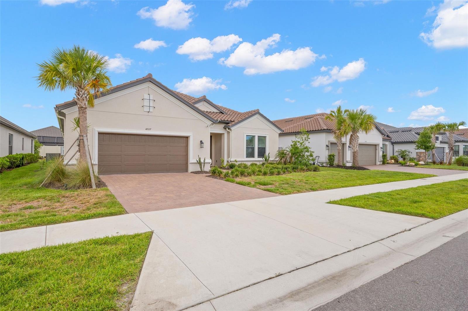 ESPLANADE/WIREGRASS RANCH PH - Residential