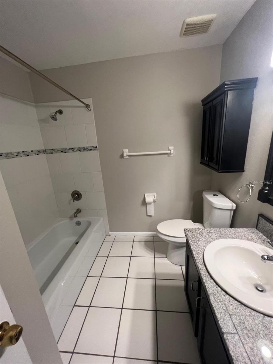 LEMON TREE CONDO SEC 01 - Residential Lease