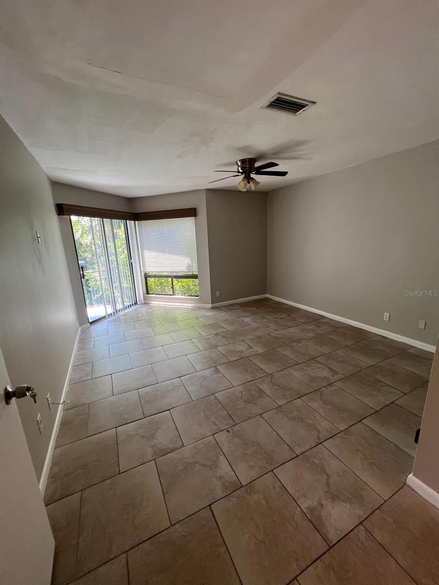 LEMON TREE CONDO SEC 01 - Residential Lease